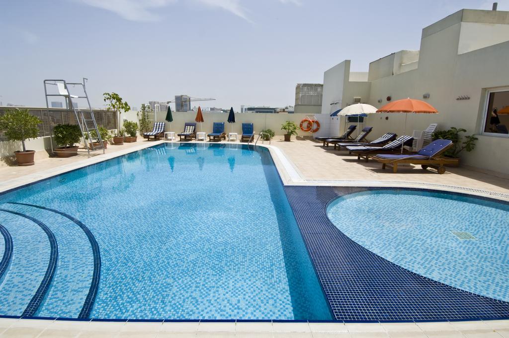 Ramee Hotel Apartments Dubaï Extérieur photo